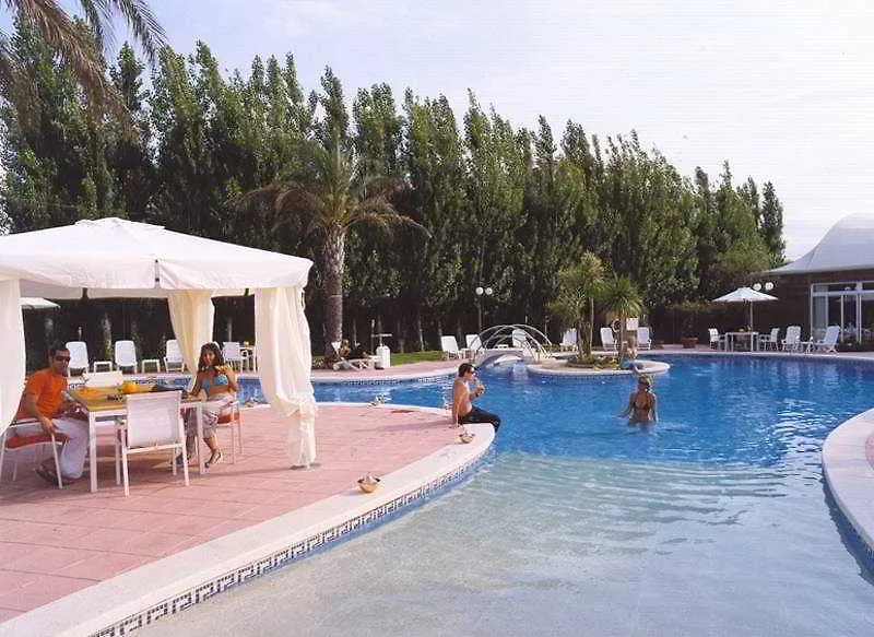 Ampuria Inn Empuriabrava 3*,