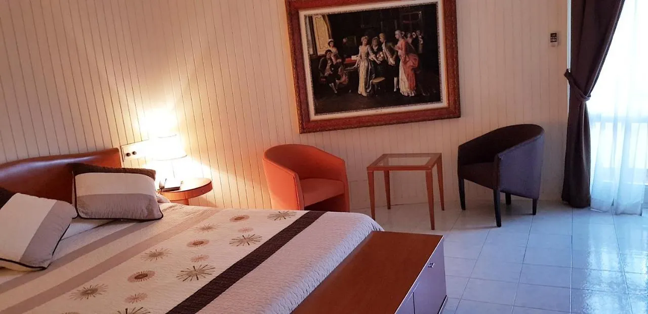 Ampuria Inn Empuriabrava