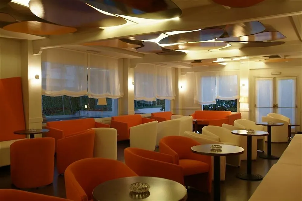 Ampuria Inn Empuriabrava 3*,